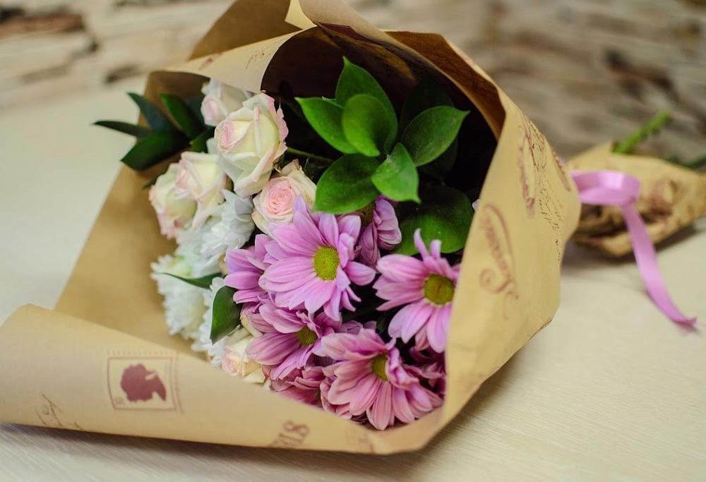 Букет цветов из: Розы и Хризантемы в Запрудне