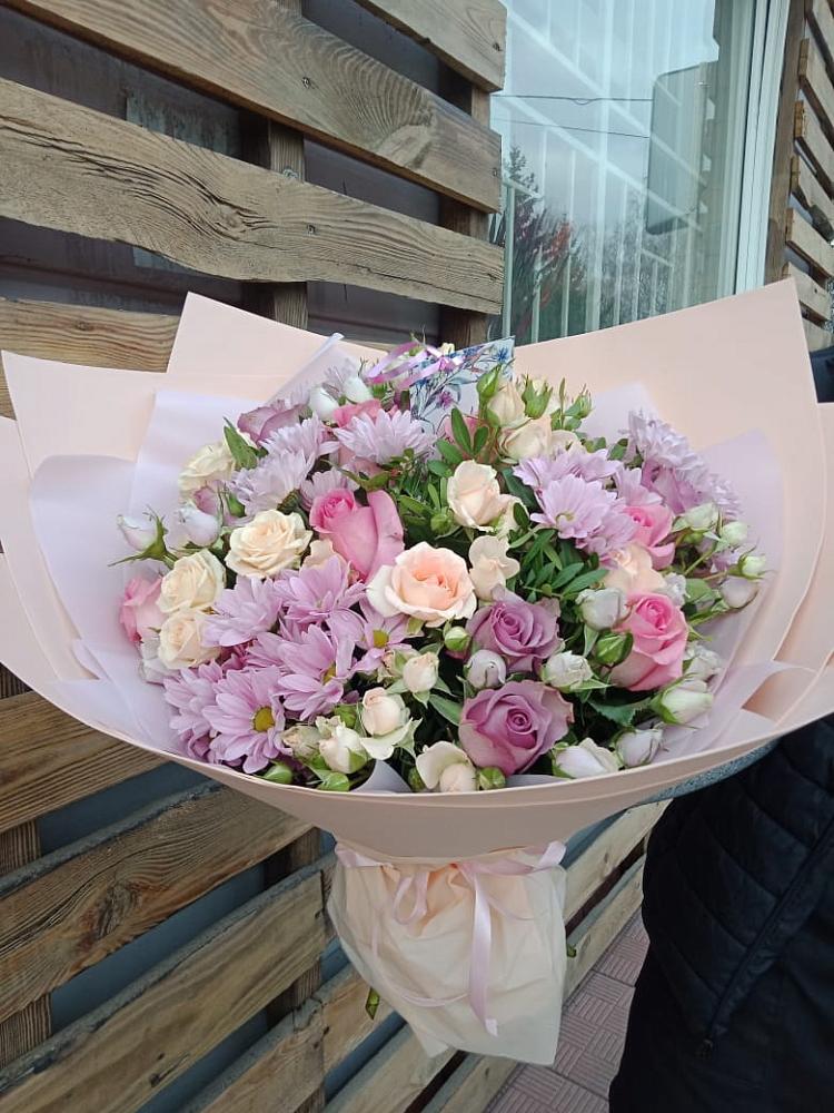 Букет цветов из: Розы и Хризантемы в Запрудне