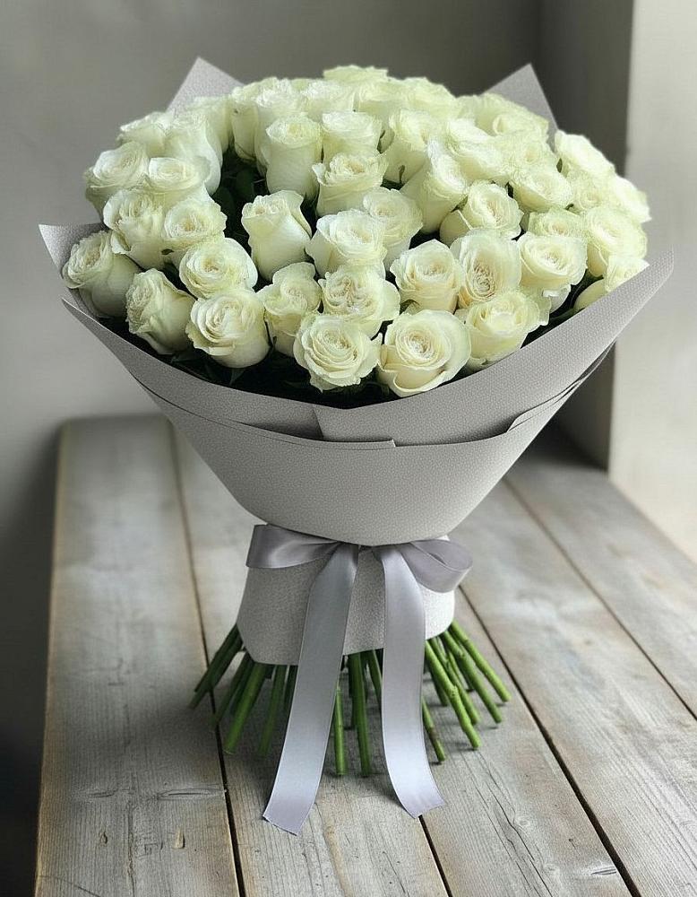 Букет 35 Белых роз в Запрудне