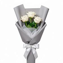 Букет 3 белые розы в Запрудне