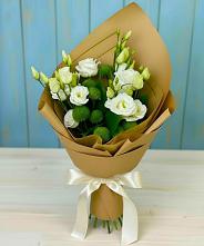 Букет цветов из:  Хризантемы и Лизиантусы в Запрудне