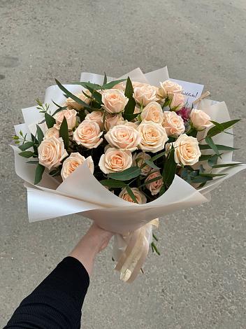 Букет Кремовые розы Латте в Запрудне