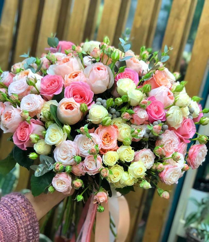 Букет цветов из: Розы в Запрудне