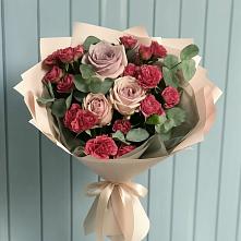 Букет цветов из:  Гвоздики и Розы в Запрудне