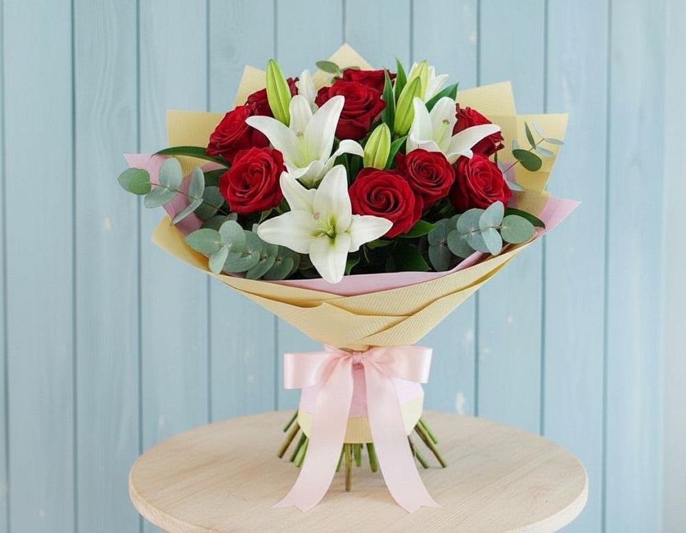 Букет цветов из: Лилии и Розы в Запрудне